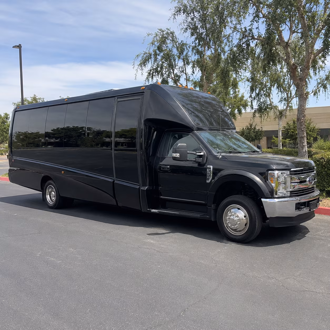 15 Passenger Party Bus Exterior