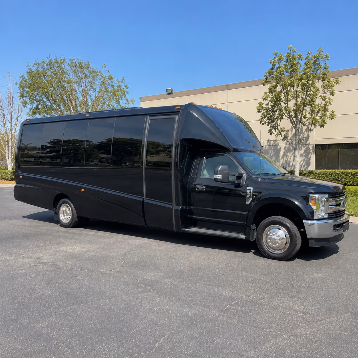 Gardena Winery Tour & Pub Crawl Transportation