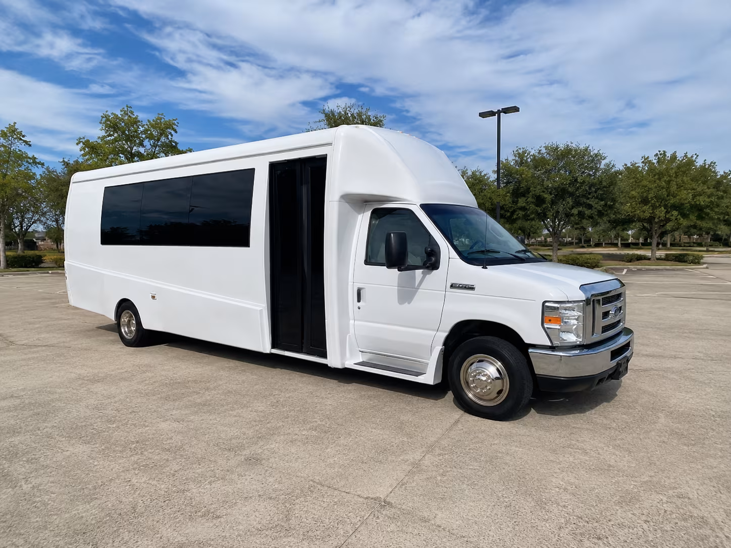 Long Beach Birthday, Sweet 16, & Quinceañera Transportation party bus exterior