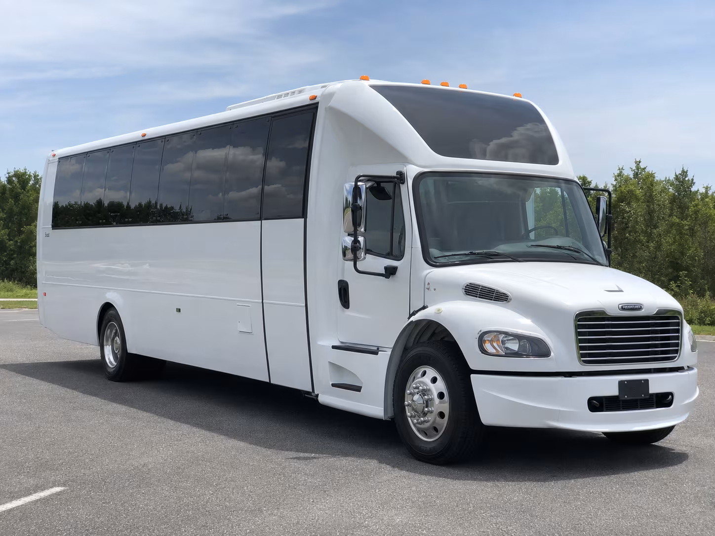 Long Beach Birthday, Sweet 16, & Quinceañera Transportation onboard seating