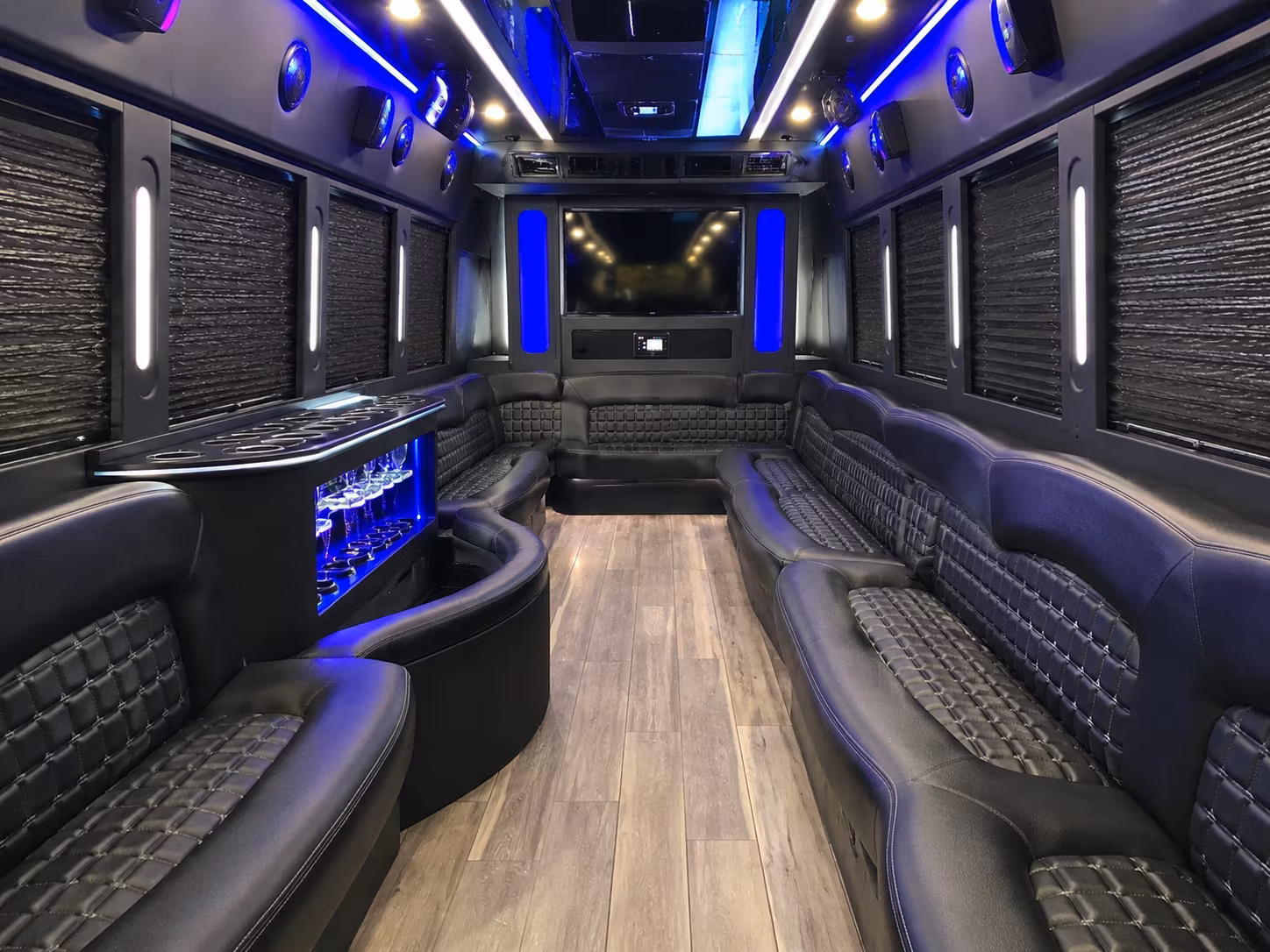 Lynwood Birthday, Sweet 16, & Quinceañera Party Bus Rentals